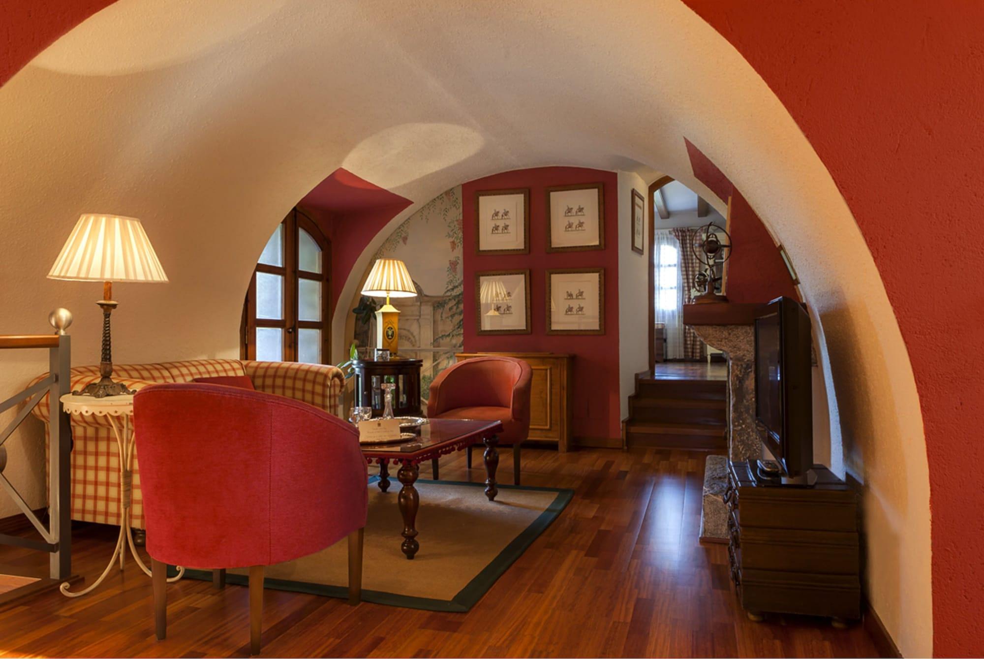El Castell De Ciutat - Relais & Chateaux La Seu d'Urgell Eksteriør billede